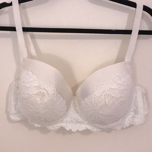 Intimissimi 40D delicate white laced bra